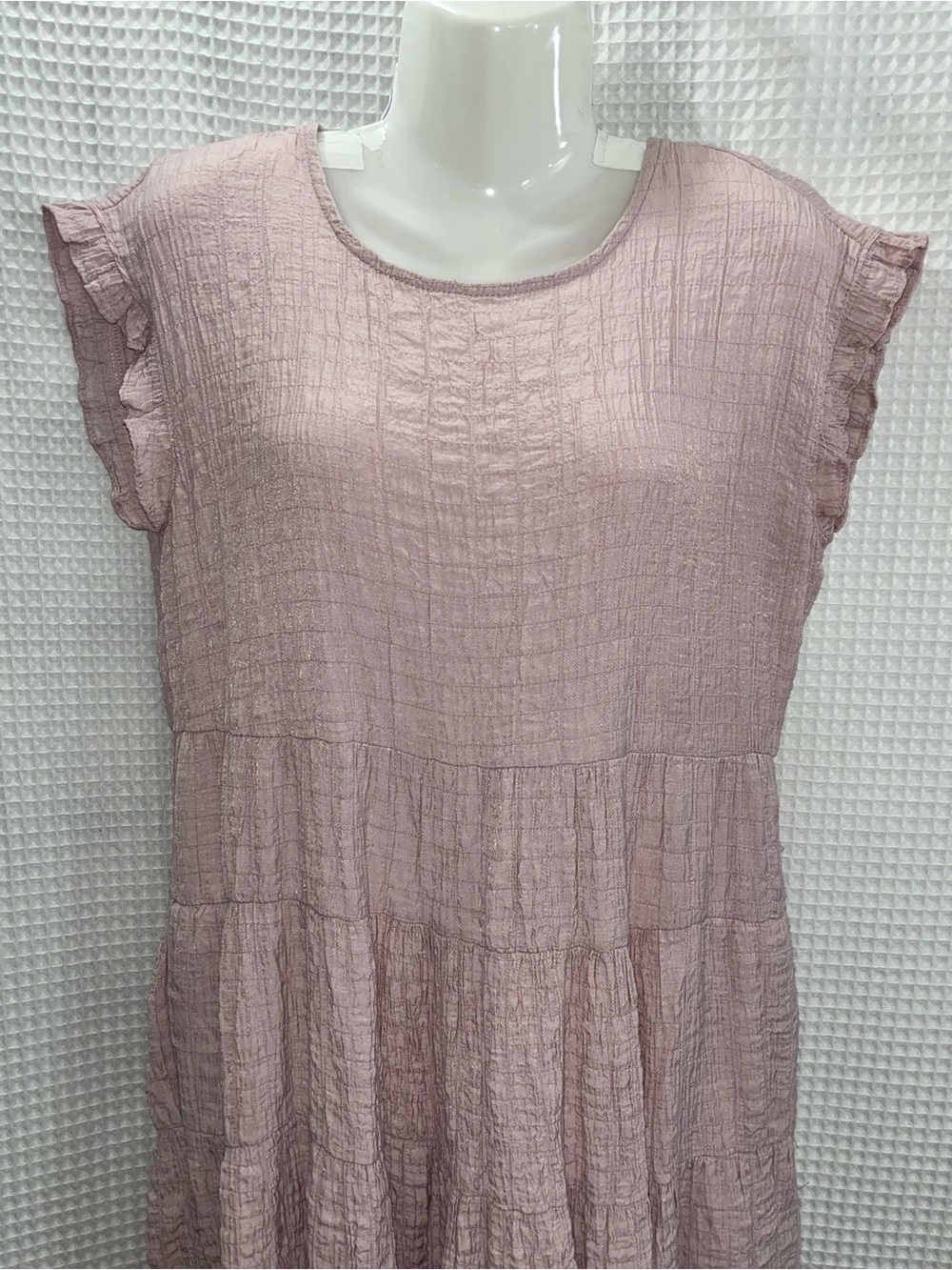 Knox Rose Dusty Rose Crinkled Tiered Mini Dress size small - Picture 2 of 9
